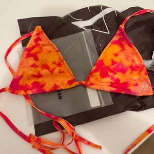 437 437 Sanders Top in Flora (never worn)